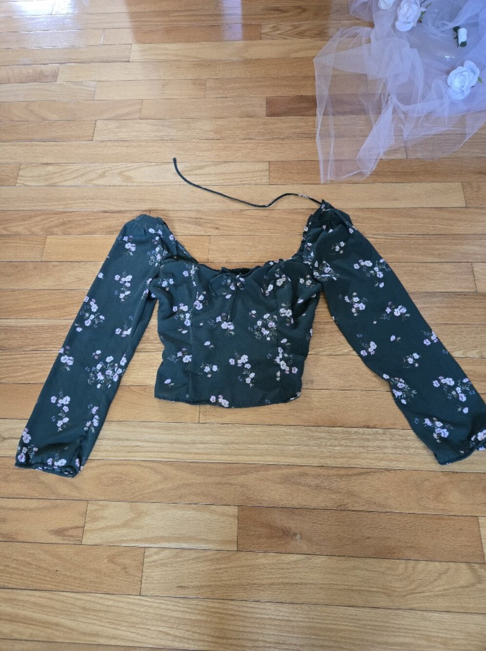Abercrombie & Fitch Dark Green Floral Puff-Sleeve Crop Top